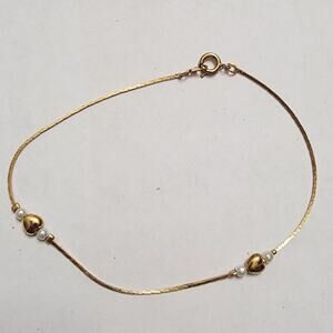 Vintage Bracelet Dainty Gold Tone Herringbone Chain Heart Pearl Ctation Clasp